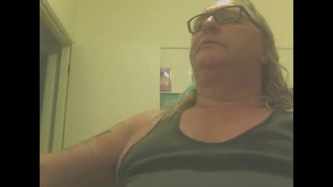 Snapshot of knobout chatting on 01-27-25, 07:56 knobout online show from 01-27-25, 07:56