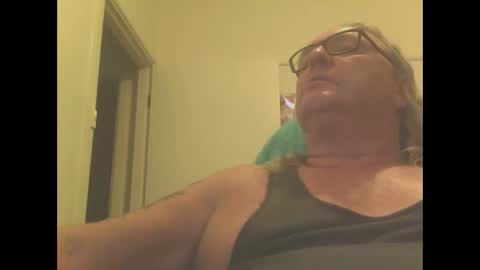 Snapshot of knobout chatting on 01-27-25, 11:00 knobout online show from 01-27-25, 11:00