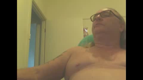 Snapshot of knobout chatting on 02-03-25, 07:29 knobout online show from 02-03-25, 07:29