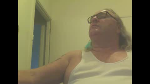 Snapshot of knobout chatting on 02-10-25, 05:03 knobout online show from 02-10-25, 05:03