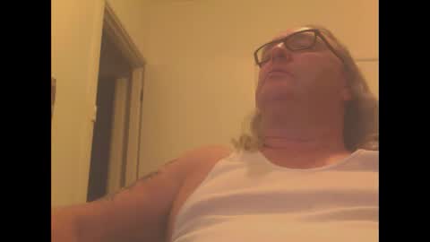 Snapshot of knobout chatting on 02-10-25, 10:20 knobout online show from 02-10-25, 10:20