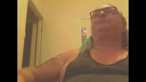 Snapshot of knobout chatting on 02-11-25, 11:10 knobout online show from 02-11-25, 11:10