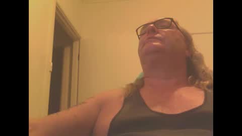 Snapshot of knobout chatting on 03-02-25, 11:39 knobout online show from 03-02-25, 11:39