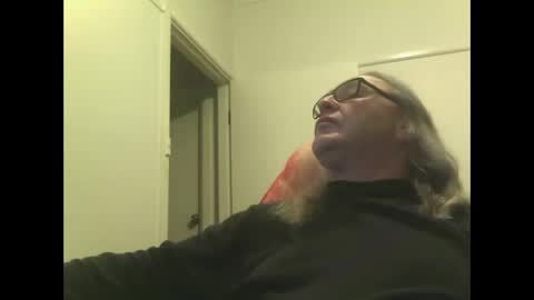 Snapshot of knobout chatting on 09-23-25, 10:18 knobout online show from 09-23-25, 10:18