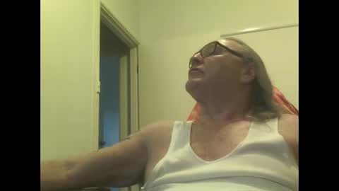 Snapshot of knobout chatting on 09-30-25, 07:13 knobout online show from 09-30-25, 07:13