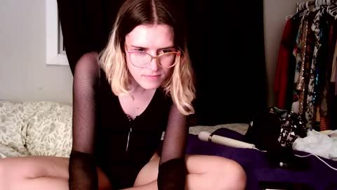 knottybadgirl online show from 10-18-25, 04:37