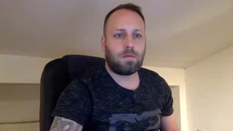 hugo online show from 01-15-26, 04:44