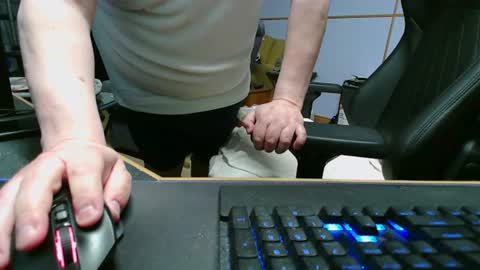 Snapshot of kodiak1974 chatting on 06-16-26, 09:28 Kodiak1974 online show from 06-16-26, 09:28