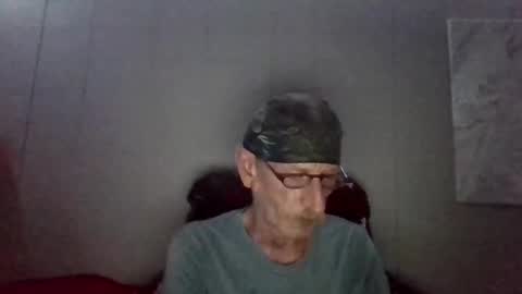 kodiakpm1 online show from 10-25-25, 06:32