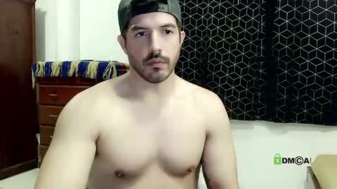 Snapshot of kolombianox chatting on 06-19-26, 04:39 kolombianox online show from 06-19-26, 04:39