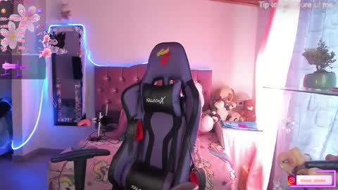 konan_atsuko1 online show from 09-26-25, 02:21