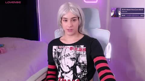 Snapshot of koneko_nya chatting on 06-05-26, 09:20 Riley online show from 06-05-26, 09:20