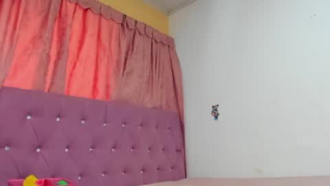 konie Diaz online show from 11-11-25, 02:28