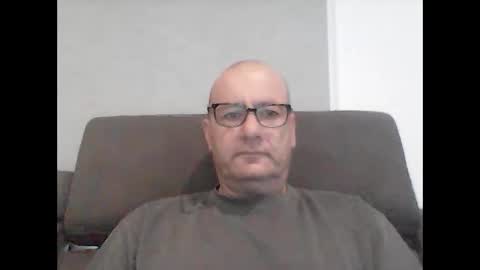 Snapshot of konsty17 chatting on 02-01-26, 09:57 konsty17 online show from 02-01-26, 09:57