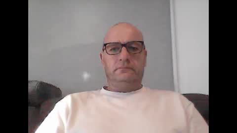 Snapshot of konsty17 chatting on 03-22-26, 09:51 konsty17 online show from 03-22-26, 09:51