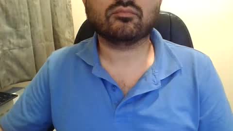 Snapshot of koollondoner chatting on 11-17-25, 04:13 Cheeky pounder online show from 11-17-25, 04:13