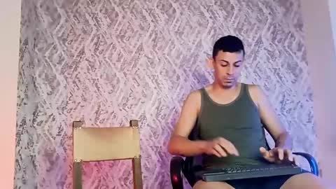 Snapshot of kopular chatting on 03-10-25, 09:21 Diego y Edgar online show from 03-10-25, 09:21