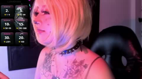 Snapshot of kora_red999 chatting on 05-11-26, 02:45 Kora Red online show from 05-11-26, 02:45