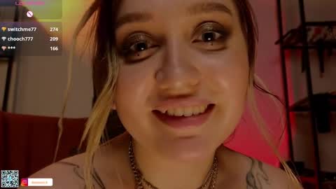 Snapshot of koracrosbie chatting on 01-22-25, 07:24 Kora TG channel online show from 01-22-25, 07:24