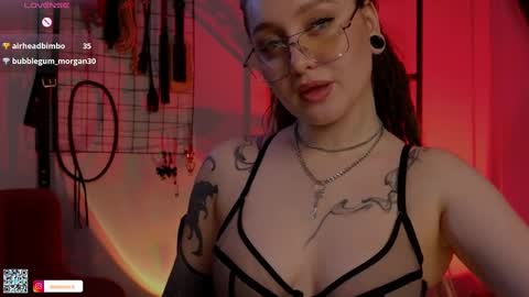 Snapshot of koracrosbie chatting on 01-26-25, 01:15 Kora TG channel online show from 01-26-25, 01:15