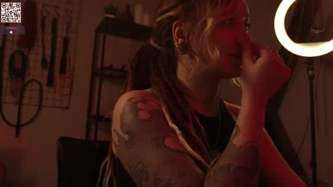 Snapshot of koracrosbie chatting on 10-17-25, 01:35 Kora TG channel online show from 10-17-25, 01:35