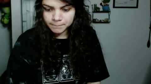 Karoll online show from 10-10-25, 01:48