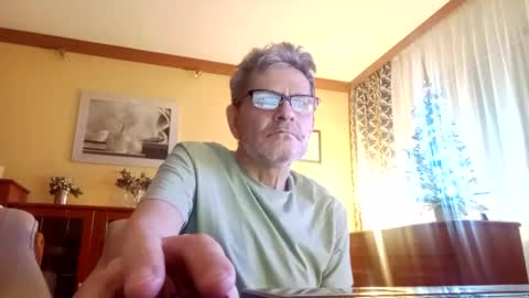 Snapshot of korek24hot chatting on 12-31-24, 01:26 Korek online show from 12-31-24, 01:26