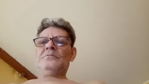 Snapshot of korek24hot chatting on 03-12-25, 09:56 Korek online show from 03-12-25, 09:56