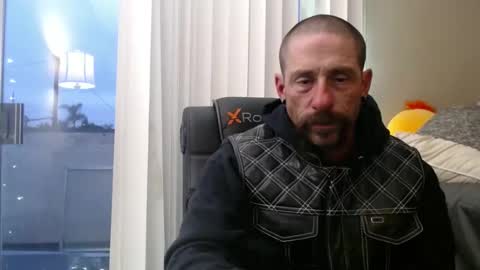Snapshot of kraazeeme88 chatting on 12-12-24, 12:59 BigDaddy online show from 12-12-24, 12:59