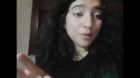 kreepyh0e_ online show from 06-11-26, 02:53