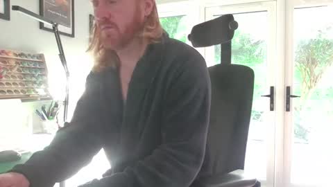 kreestafa182285 online show from 04-22-26, 08:06