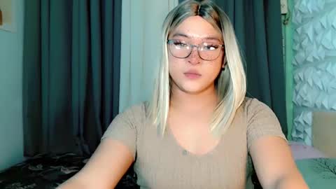 Snapshot of krezikeed chatting on 03-26-26, 08:42 krezikeed online show from 03-26-26, 08:42