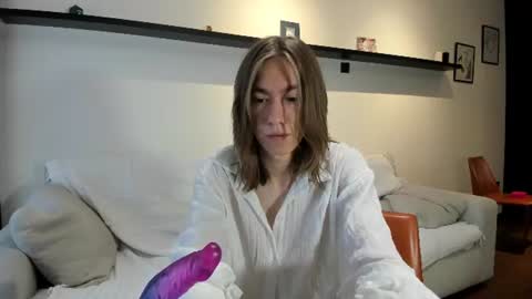 krisfemboy online show from 07-21-26, 01:57