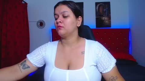 Snapshot of kriss_sweetboobs chatting on 02-01-25, 12:26 kriss_sweetboobs online show from 02-01-25, 12:26