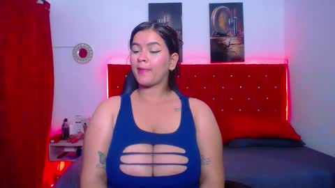 Snapshot of kriss_sweetboobs chatting on 02-05-25, 02:37 kriss_sweetboobs online show from 02-05-25, 02:37