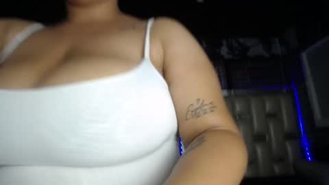 Snapshot of kriss_sweetboobs chatting on 02-23-25, 10:28 kriss_sweetboobs online show from 02-23-25, 10:28