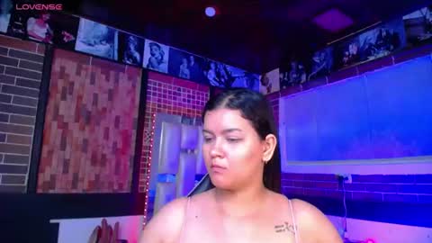 kriss_sweetboobs online show from 06-27-26, 01:50