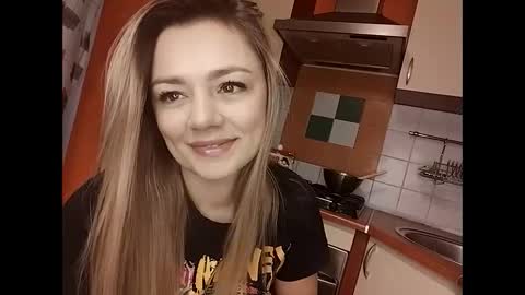 KrissSexi online show from 01-08-25, 05:48