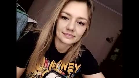 KrissSexi online show from 02-21-25, 01:44