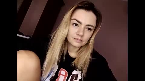 KrissSexi online show from 09-22-25, 04:36