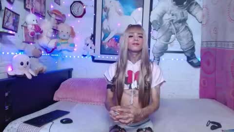 Snapshot of krisstal703358 chatting on 02-14-26, 12:29 krisstal703358 online show from 02-14-26, 12:29