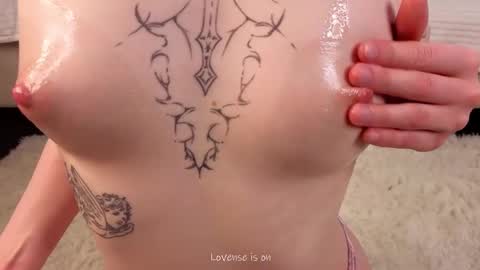 Snapshot of krissyhei chatting on 02-03-26, 06:22 Sarah online show from 02-03-26, 06:22