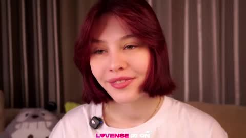 Snapshot of krissyhei chatting on 05-06-26, 01:14 Sarah online show from 05-06-26, 01:14