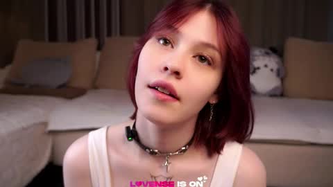 Snapshot of krissyhei chatting on 06-01-26, 01:07 Sarah online show from 06-01-26, 01:07