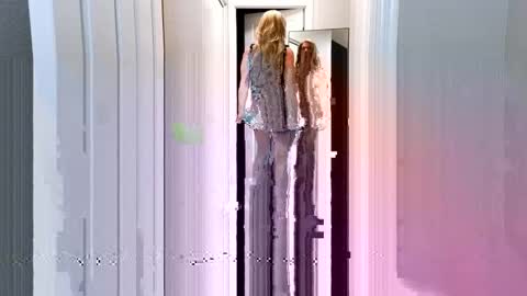 Kristal Mountain online show from 10-21-25, 02:56