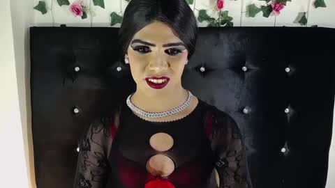 kristal_queen01 online show from 04-23-26, 12:29