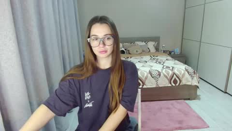 twitter    Annemarye 23 online show from 11-22-25, 06:01