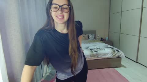 twitter    Annemarye 23 online show from 04-11-26, 05:12