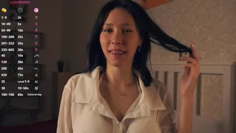 Emma online show from 10-11-25, 08:18