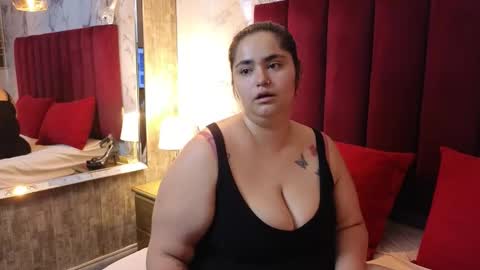 Snapshot of kristaritter chatting on 09-14-25, 02:22 Krista Ritter online show from 09-14-25, 02:22